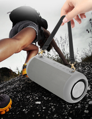 Outdoor waterproof speaker